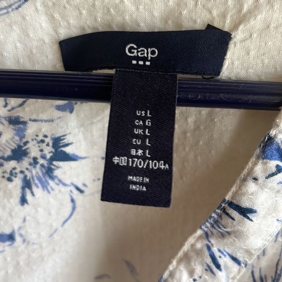 Gap long sleeve top (L) - Picture 3 of 3